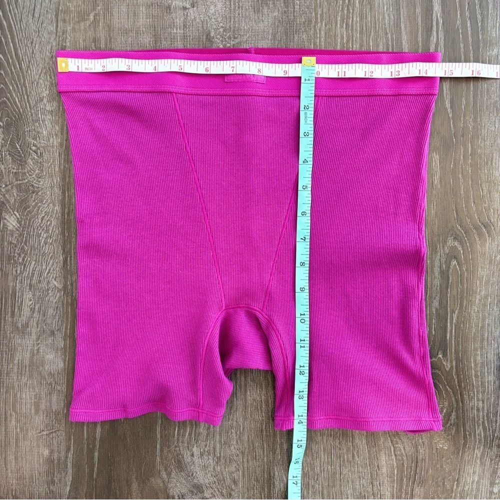 Skims Cotton Rib Boxers Raspberry Medium - Picture 8 of 9